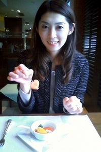 yoko_akasaka.jpg